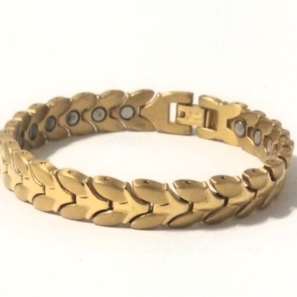 New stainless steel magnetic bracelet 7.5‎ inches